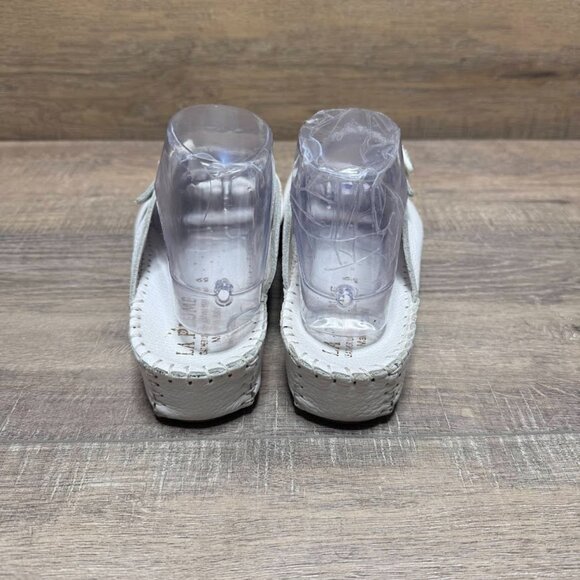 LaPlume White Leather Adjustable Buckle Slides Women's Size EU 39 - Picture 3 of 6